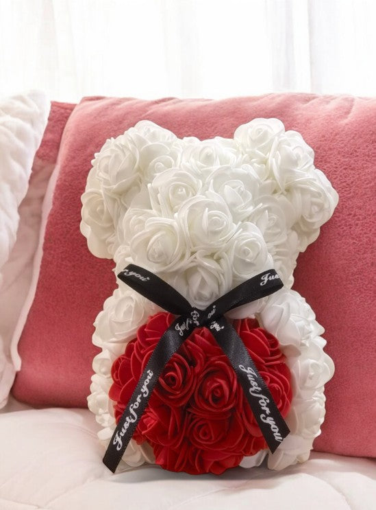 Rosenbär in Weiß mit rotem Herz – 19,5 cm Höhe – Inkl. Geschenkbox