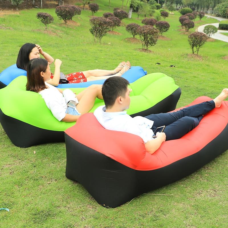 Genieße den Sommer mit dem super entspannenden und leicht aufblasbaren Luftsofa - SwissGadget
