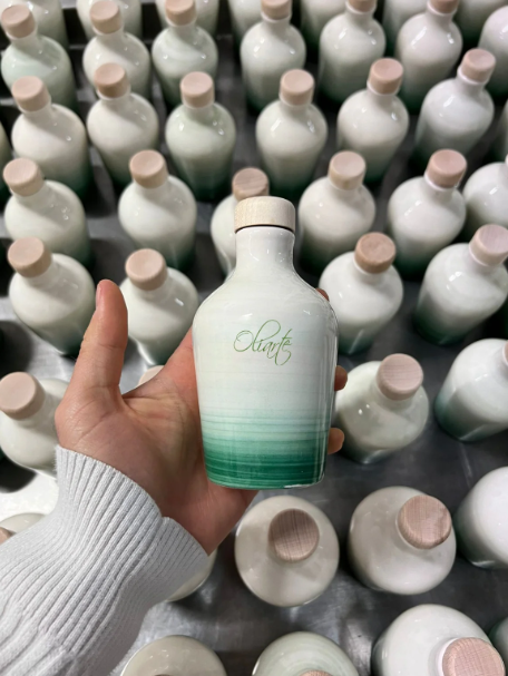 Personalisierte Olivenöl-Kollektion in Keramikflasche